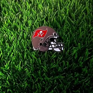 Tampa Bay Buccaneers NFL helmet pin